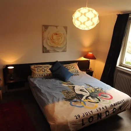 Johnny And Jones Bed & Breakfast